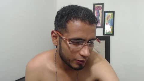 Snapshot of yuyussthh chatting on 11.20.25 yuyussthh online show from 11.20.25