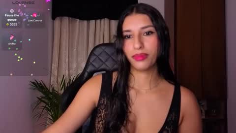 yuzii Im new to these pages so I hope you guys are kind to me. online show from 03.14.26