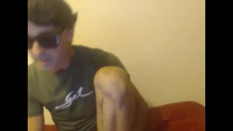 Snapshot of yvesstorm5 chatting on 09.27.25 yvesstorm5 online show from 09.27.25