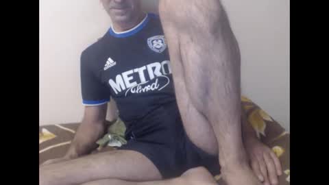 Snapshot of yvesstorm5 chatting on 12.18.25 yvesstorm5 online show from 12.18.25