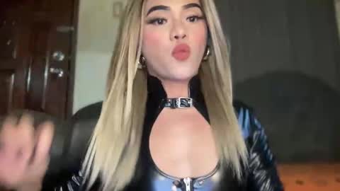 Miss Cali online show from 04.29.26