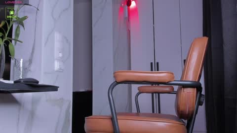 Snapshot of yvonne_miss chatting on 02.03.25 yvonne_miss online show from 02.03.25