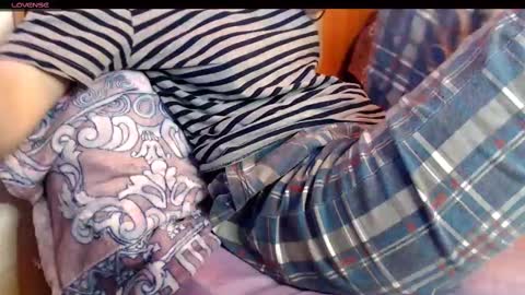 Snapshot of yzza_suave chatting on 02.21.25 yzza_suave online show from 02.21.25