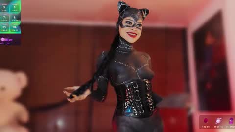 Snapshot of z_e_t_h_a chatting on 10.12.25 tazzie online show from 10.12.25