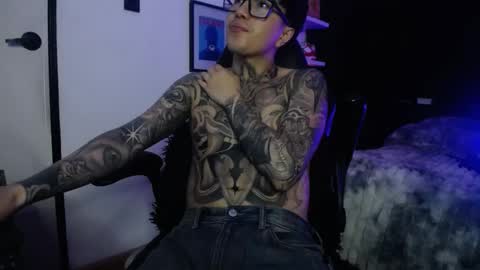 zac_muller1 online show from 11.15.25