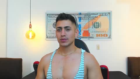 Snapshot of zachpri20 chatting on 12.31.24 zachpri20 online show from 12.31.24