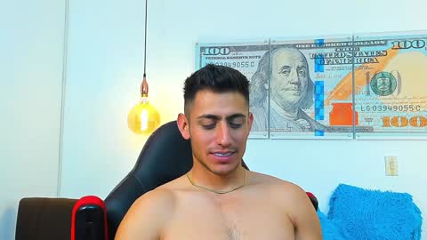 Snapshot of zachpri20 chatting on 01.11.25 zachpri20 online show from 01.11.25