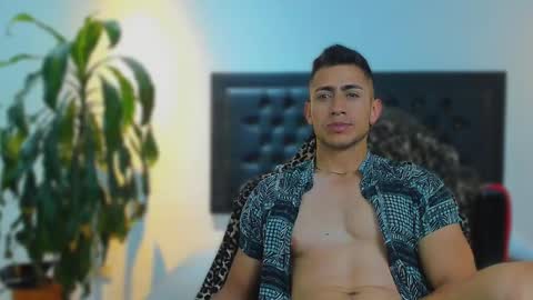 Snapshot of zachpri20 chatting on 10.09.25 zachpri20 online show from 10.09.25