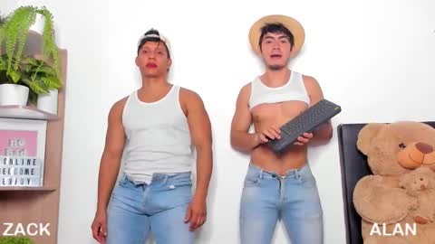 Snapshot of zack_and_alan chatting on 11.04.25 zack online show from 11.04.25