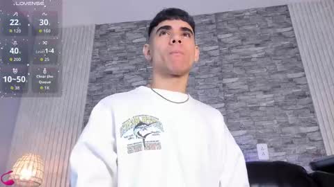 Snapshot of zack_joness10 chatting on 11.19.25 zack_joness10 online show from 11.19.25