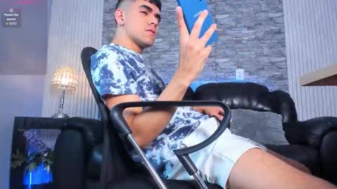 Snapshot of zack_joness10 chatting on 12.02.25 zack_joness10 online show from 12.02.25