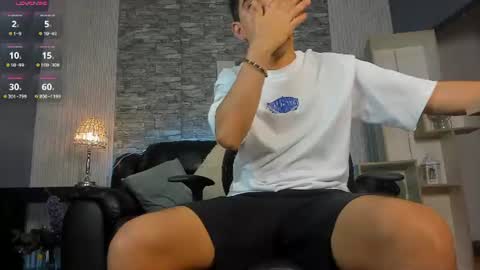 zack_joness10 online show from 08.04.26
