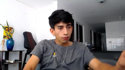 Snapshot of zack_kingg chatting on 12.13.24 Zack King online show from 12.13.24