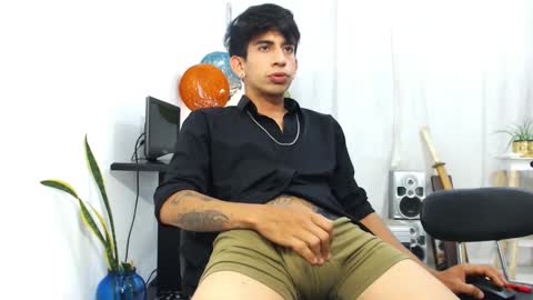 Snapshot of zack_kingg chatting on 12.27.24 Zack King online show from 12.27.24