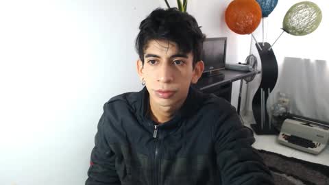 Snapshot of zack_kingg chatting on 12.28.24 Zack King online show from 12.28.24