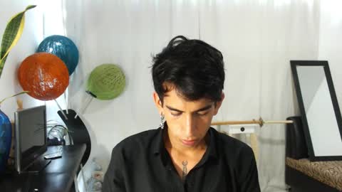 Snapshot of zack_kingg chatting on 12.30.24 Zack King online show from 12.30.24