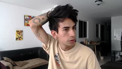 Snapshot of zack_kingg chatting on 01.05.25 Zack King online show from 01.05.25