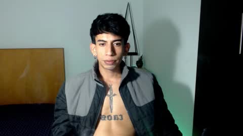 Snapshot of zack_kingg chatting on 03.01.25 Zack King online show from 03.01.25