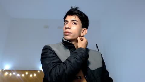 Snapshot of zack_kingg chatting on 03.05.25 Zack King online show from 03.05.25