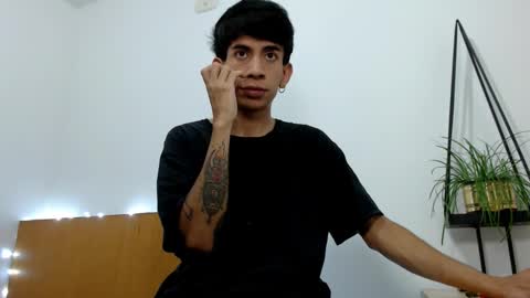 Snapshot of zack_kingg chatting on 03.12.25 Zack King online show from 03.12.25