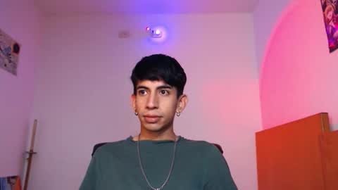 Snapshot of zack_kingg chatting on 09.16.25 Zack King online show from 09.16.25