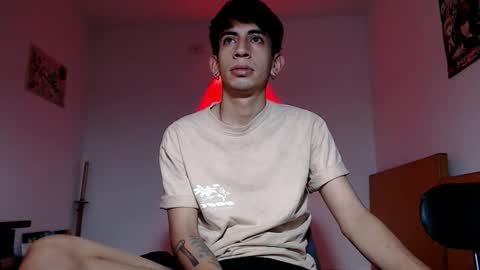 Snapshot of zack_kingg chatting on 10.02.25 Zack King online show from 10.02.25