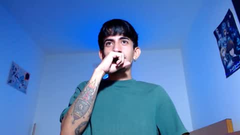 Snapshot of zack_kingg chatting on 10.03.25 Zack King online show from 10.03.25