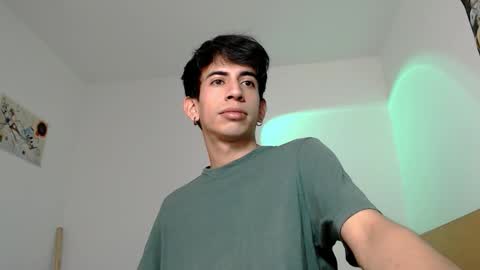 Snapshot of zack_kingg chatting on 10.14.25 Zack King online show from 10.14.25