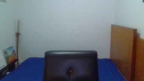 Snapshot of zack_kingg chatting on 10.26.25 Zack King online show from 10.26.25