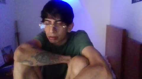 Snapshot of zack_kingg chatting on 11.11.25 Zack King online show from 11.11.25