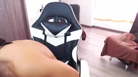 Snapshot of zackss_player chatting on 10.29.25 zackss_player online show from 10.29.25