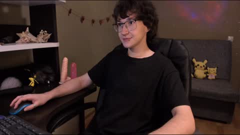 Snapshot of zackstivensen chatting on 02.08.25 Zachary next stream on monday online show from 02.08.25