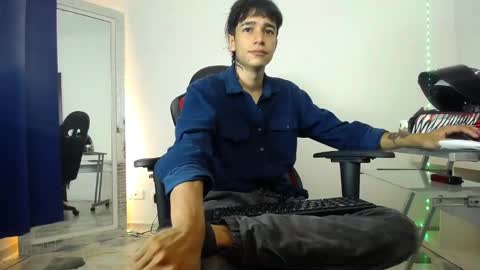 Snapshot of zacktk7 chatting on 12.21.24 zack online show from 12.21.24