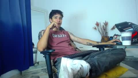 Snapshot of zacktk7 chatting on 01.27.25 zack online show from 01.27.25