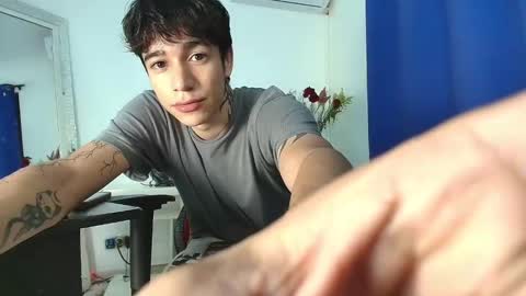 Snapshot of zacktk7 chatting on 02.12.25 zack online show from 02.12.25