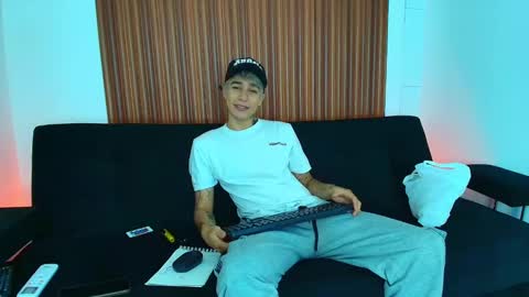 Snapshot of zacktk7 chatting on 02.25.25 zack online show from 02.25.25