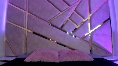 Claire  online show from 09.13.25