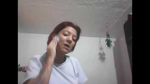 Snapshot of zafiro_rubi chatting on 10.27.25 Zafiro online show from 10.27.25