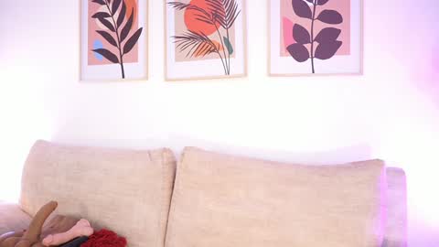 Zara Williams online show from 01.04.25