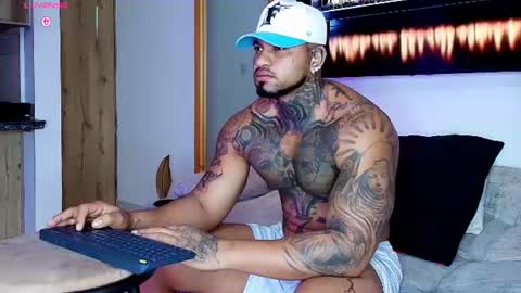 INSTAGRAM yormanfit7 online show from 07.11.26