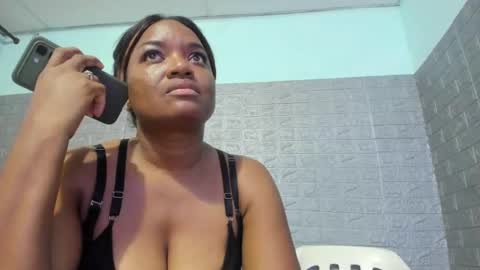 Snapshot of zamara__ chatting on 07.25.26 Zamara online show from 07.25.26