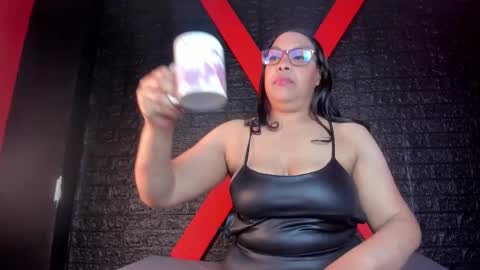 Snapshot of zamariah chatting on 11.26.25 Danna online show from 11.26.25