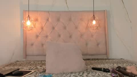 Snapshot of zamirasc chatting on 12.04.25 ZAMIRA online show from 12.04.25