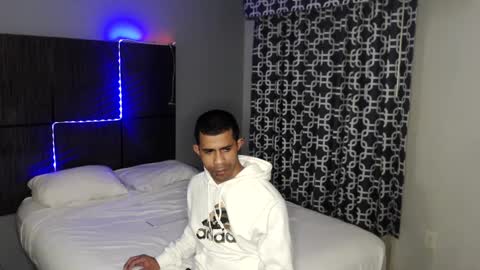 Snapshot of zamoraedii1994 chatting on 01.04.25 Edii online show from 01.04.25