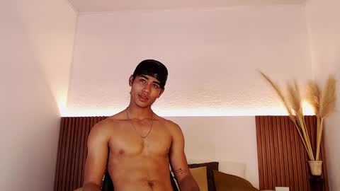 Zander online show from 12.14.24