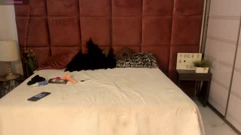 Zane Lux online show from 02.21.25