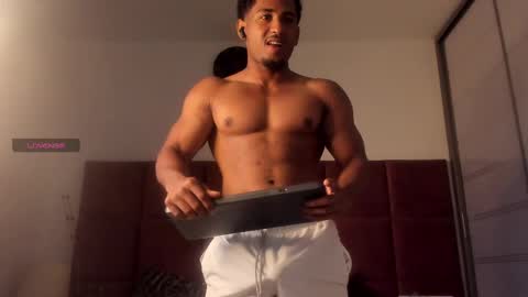 Zane Lux online show from 03.08.25