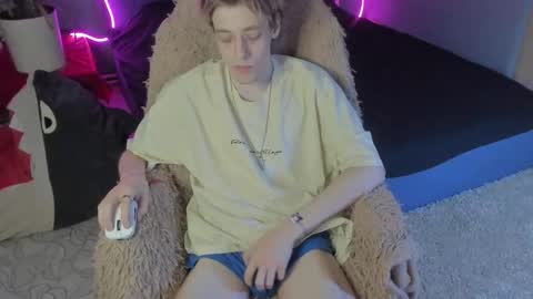 Snapshot of zane_steele chatting on 03.14.26 Kel online show from 03.14.26