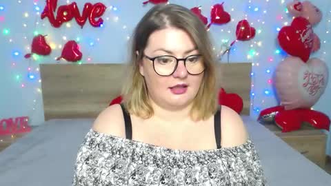 zannadreil online show from 02.19.25