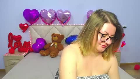 zannadreil online show from 02.28.25